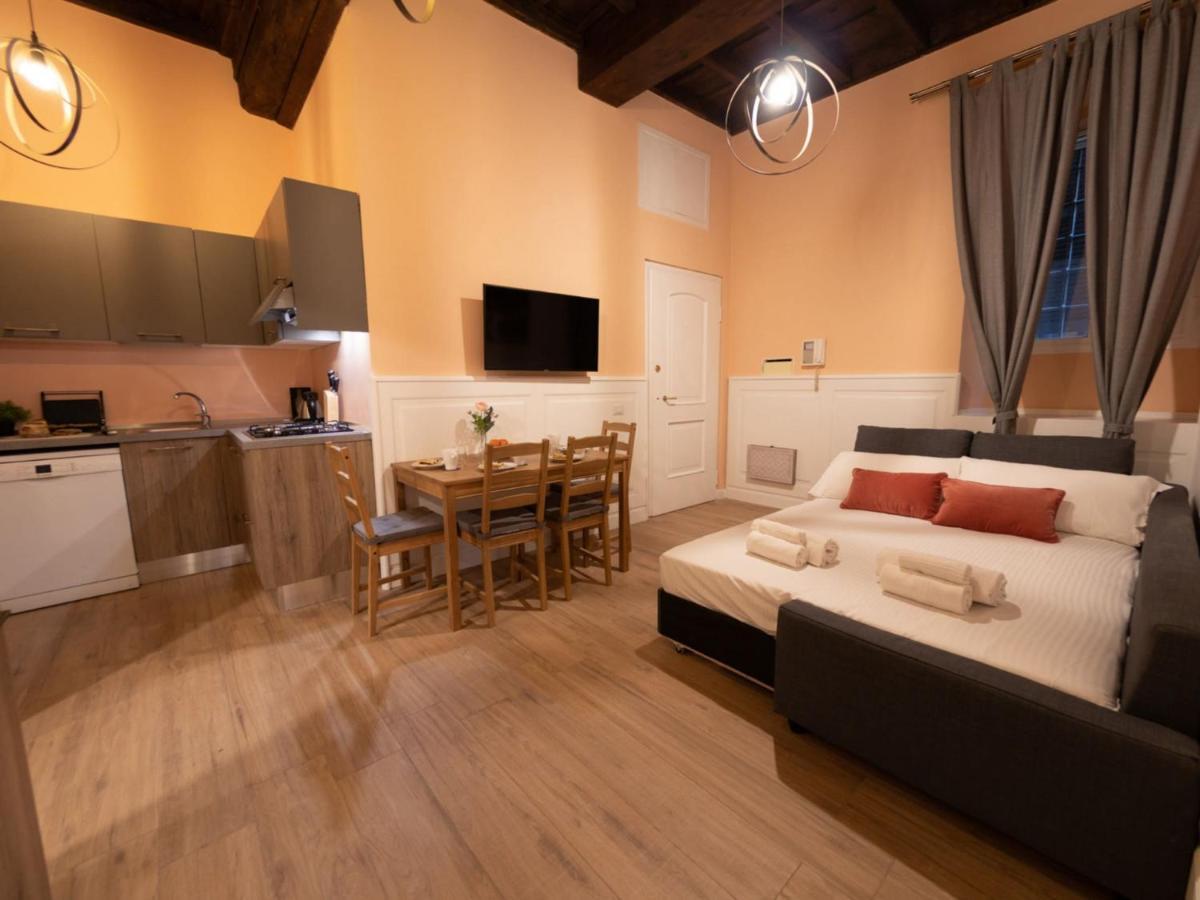 The Rent - Near Fontana Di Trevi Apartamento Roma